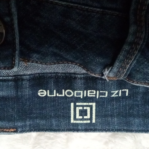 Liz Claiborne Boot cut jeans. - Picture 3 of 7